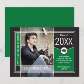Moderne Green Graduate Photo Invitation de graduat (Devant / Derrière)