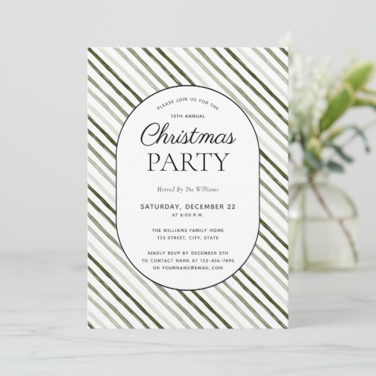 Moderne Green Stripe Script-kerstfeest Kaart (Staand voorkant)