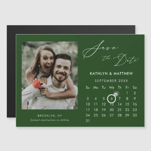 Moderne groene elegante scriptfoto Sla de datum op Magnetische Uitnodiging