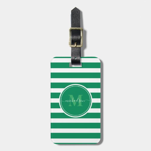 Moderne groene en witte stripes monogram naam bagagelabel (Voorkant verticaal)