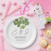 Moderne Groene Ierse Leaf Clover Wedding Papieren Bordje (Feest)