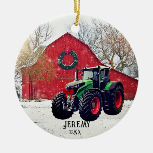 Moderne Groene Tractor "Kerstmis 20XX" Keramisch Ornament (Voorkant)