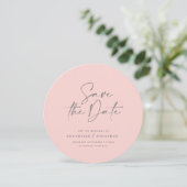 Moderne handgeschreven typografie bruiloft roze gr save the date (Staand voorkant)