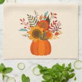 Moderne herfstbloemen in pompoen theedoek (Gevouwen)