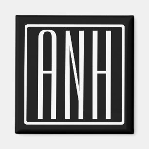 Moderne hoofdletters 3 Initiaal Monogram   Wit op  Magneet