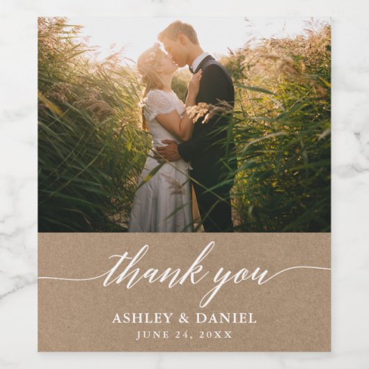Moderne kalligrafie Foto Wedding Kraft Wijn Etiket (Enkel label)