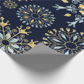 Moderne kerstblauwe waterverf Snowflake Cadeaupapier (Hoek)