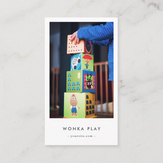 Moderne kinderopvang Babysitter Monogram Kinderkam Visitekaartje (Voorkant)