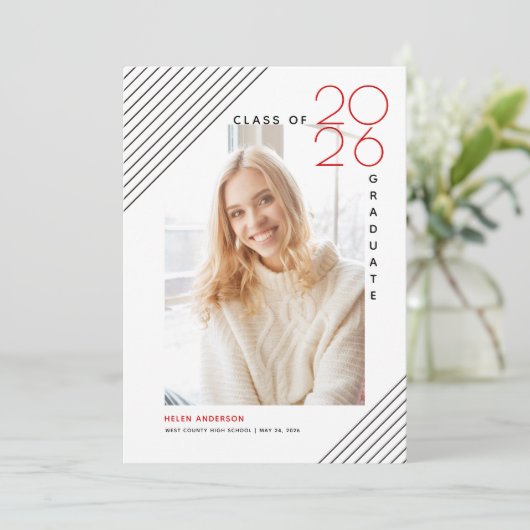 Moderne klasse van 2025 afstuderen zwart, rode fot aankondiging (Staand voorkant)