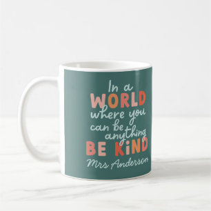 Moderne, kleurrijke, gedurfde typografie is een aa koffiemok