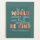 Moderne, kleurrijke, gedurfde typografie is een aa planner (Voorkant)