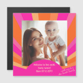 Moderne kleurrijke Sunburst, Baby Fotoaankondiging Magnetische Uitnodiging (Voorkant / Achterkant)