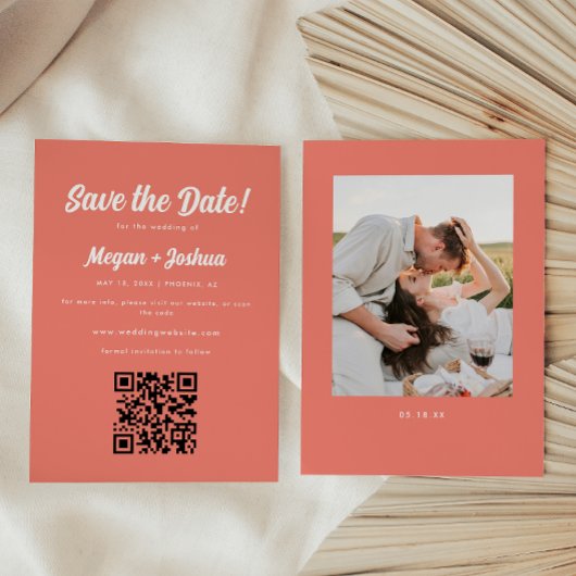 Moderne Koraalroze QR-code Trouwkaart Save The Date