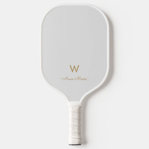 Moderne Lichtgrijze Gouden Script Monogram Pickleball Paddle