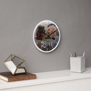 Moderne Liefde Huwelijksfoto Koppels Monogram Ronde Klok