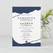 Moderne marineblauwe bergen geel stip bruiloft kaart (Staand voorkant)