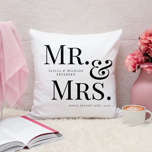 Moderne meneer en mevrouw aangepaste naam zwart en kussen