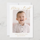 Moderne Merry en Bright Gold Script Foto Feestdagenkaart (Voorkant)