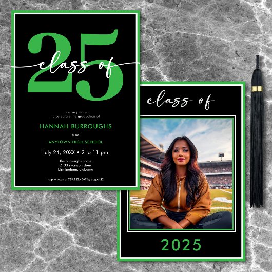 Moderne Minimal Green Script Graduation Party Kaart