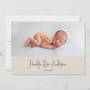 Moderne minimale beige eenvoudige foto geboorte aankondiging