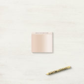 Moderne minimale beige huidkleur post-it® notes (Op bureau)
