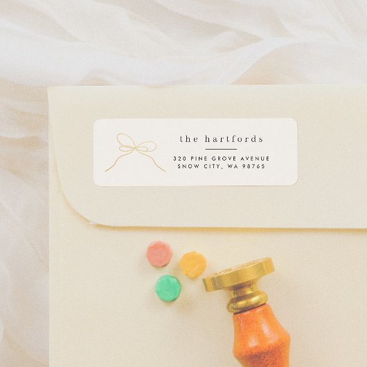 Moderne minimale gouden boog elegante typografie f etiket