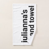 Moderne, minimale zwarte witte naam en etiket bad handdoek (Handdoek)