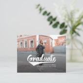 Moderne minimalistische Afstuderen 2 Aankondiging (Staand voorkant)