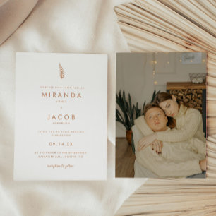Moderne minimalistische Beige Palm Leaf bruiloft Kaart