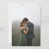 Moderne minimalistische bloemenbruiloft foto kaart (Achterkant)