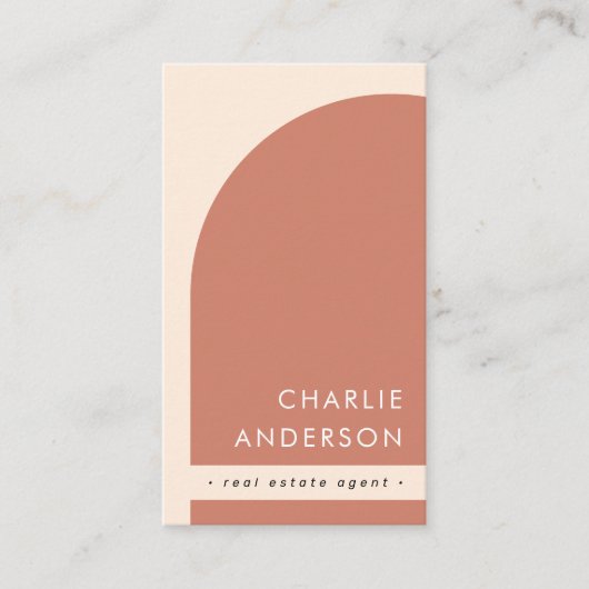 Moderne minimalistische boog terracotta bruin visitekaartje (Voorkant)