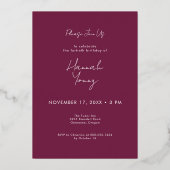 Moderne Minimalistische Bourgondiër Boog Veertigst Folie Uitnodiging (Achterkant)