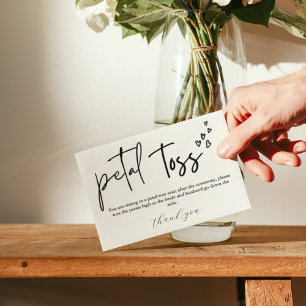 Moderne minimalistische bruiloft Stuur Petal Toss Kaart