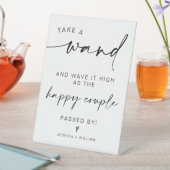 moderne minimalistische bruiloft zendt uit teken reclamebord met voetstuk (Insitu)