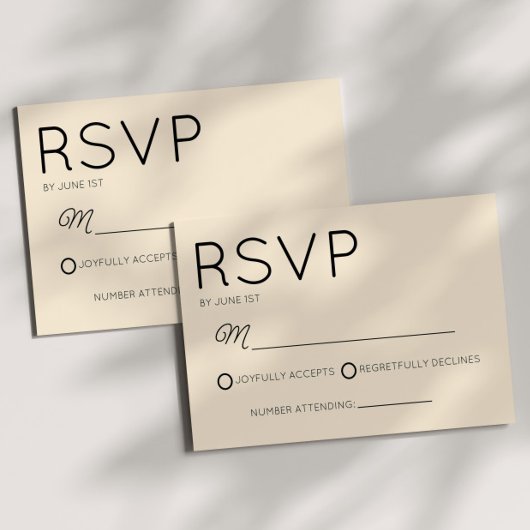 Moderne minimalistische champagne bruiloft RSVP kaartje