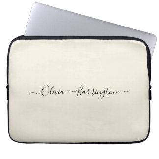 Moderne minimalistische Ecru White Script aangepas Laptop Sleeve