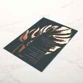 Moderne minimalistische legant monstera lef bruilo folie uitnodiging (Gedraaid)