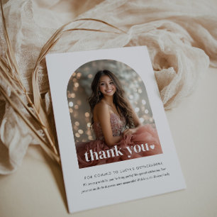Moderne minimalistische Quinceañera boogfoto Bedankkaart