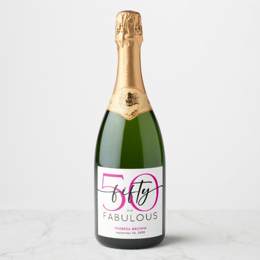 Moderne Minimalistische Roze Vijftig Fabulous Scri Sparkling Wijnetiket (Voorkant)