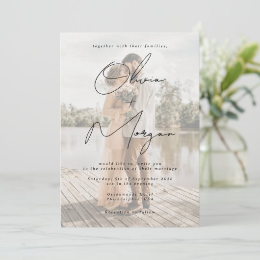 Moderne, minimalistische scriptbruiloft kaart (Staand voorkant)