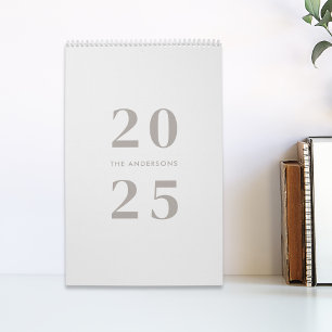 Moderne Minimalistische Taupe 2025 Familiennaam Fo Kalender