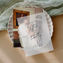 Moderne minimalistische weddenschap vellum uitnodigingen