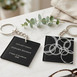 Moderne minimalistische werknemersonderscheiding b sleutelhanger