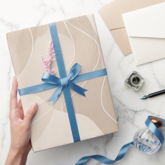 Moderne Minimalistische Zachte Beige Abstracte Pat Cadeaupapier (Geschenken)