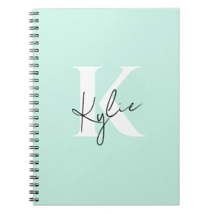 Moderne Mint Cream Gepersonaliseerde Monogram Naam Notitieboek