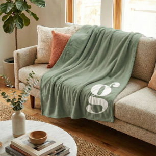 Moderne Monogram Bold Initiaal Saliegroen Minimali Fleece Deken