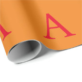 Moderne Monogram Initiaal Modieus Oranje Rood Cadeaupapier (Rol Hoek)