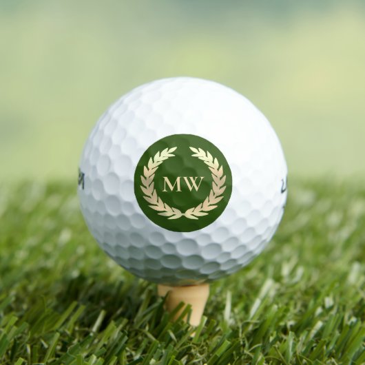 Moderne Monogram krans Aangepaste naam Golf Gold G Golfballen (Insitu Shirt)