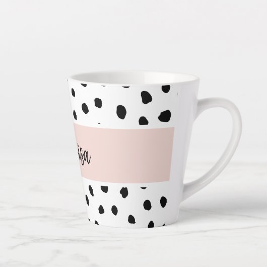 Moderne monogram naam | Pastel Roze en Zwarte Stip Latte Mok (Rechts)