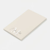 Moderne monogram scriptnaam logo beige post-it® notes (Schuin)